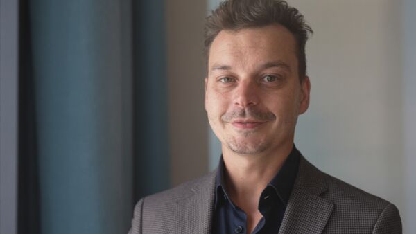 Kosten stijgen door, maar vier op de tien horecazaken passen hun menukaart nooit aan